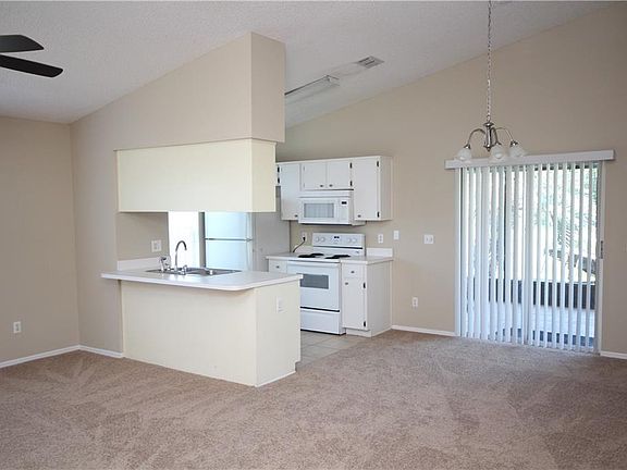 2nd image of 13856 Glasser Ave