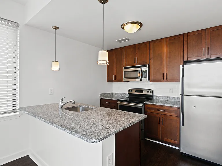 101 S Ellwood Ave — Photo 60