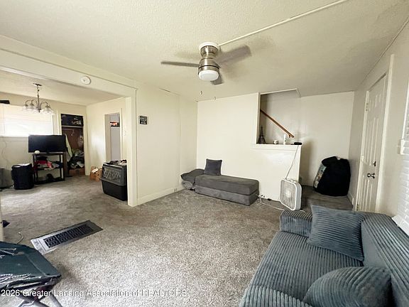 3rd image of 708 Orange St