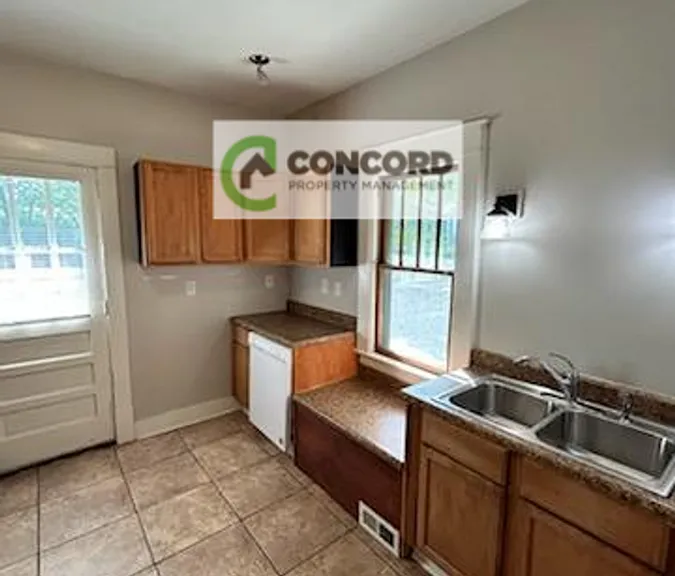 508 Charter Pl — Photo 7