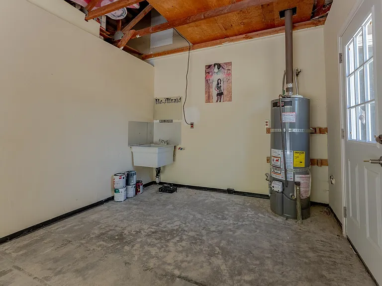 929 Gretchen Ln #929 — Photo 12