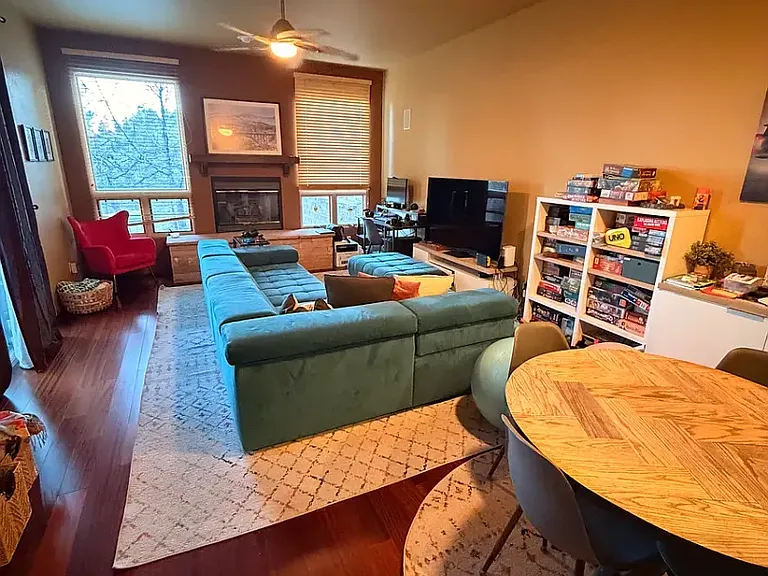 5065 Carriage House Dr — Photo 14