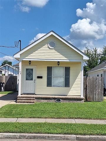 1st image of 1108 Thayer St