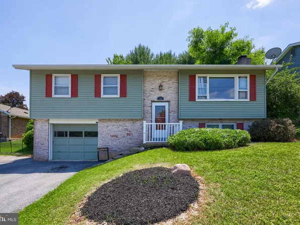 308 Lake St, Ephrata, PA 17522