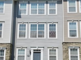 21798 Findon Ct, Ashburn, VA 20147