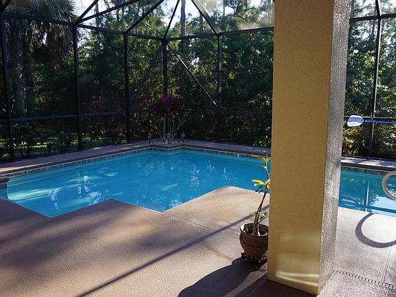4th image of 1513 Tralee Bay Ave