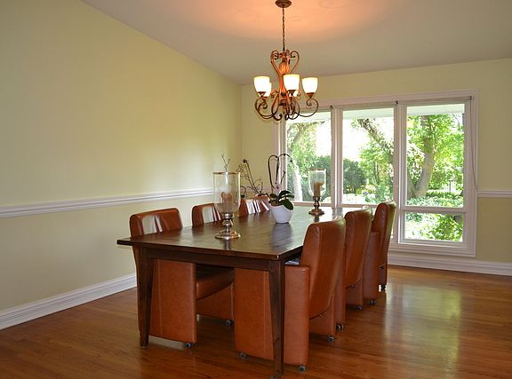 3rd image of 1835 Silverwillow Dr