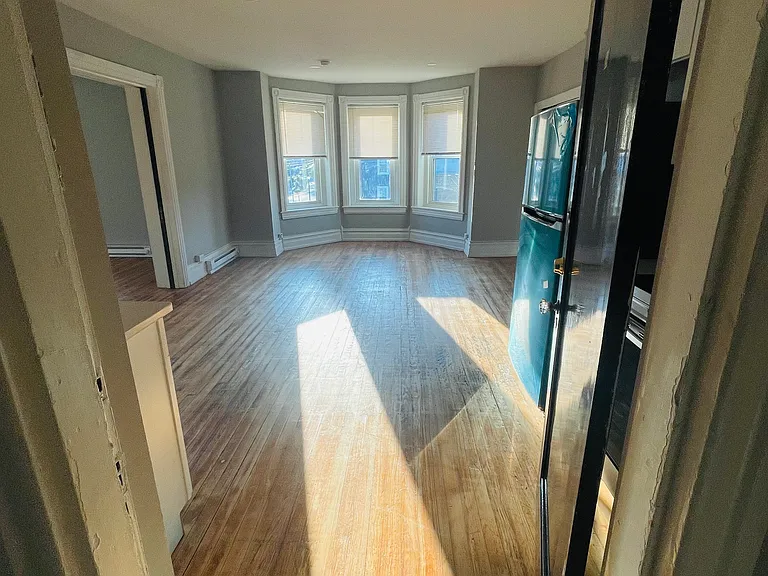 110 E Main St #2A — Photo 11