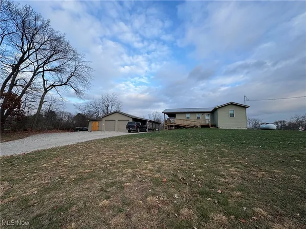 1690 Burnfield Rd, Vincent, OH 45784