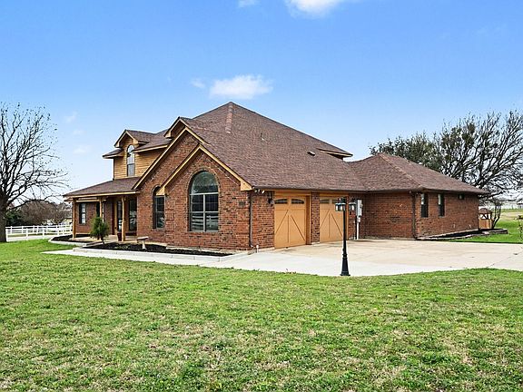 2nd image of 10101 Round Hill Rd