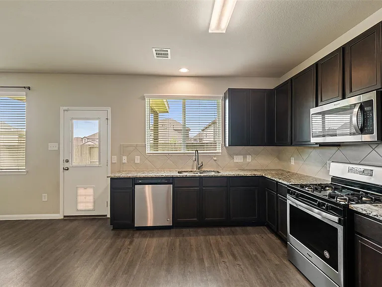 3580 Cannon Dr — Photo 10