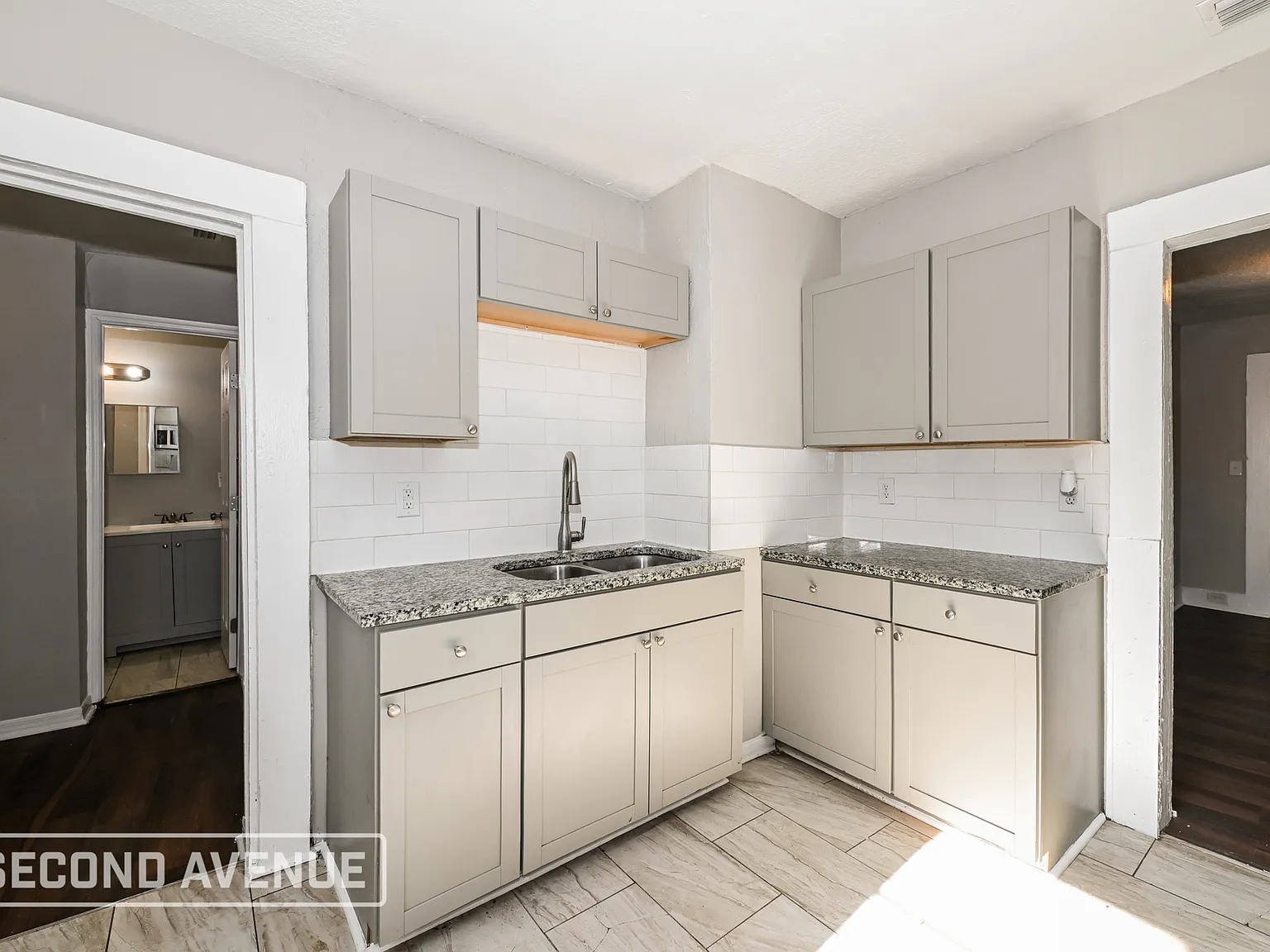 3 bed, 2.0 bath, 1204 sqft, $950 — Photo 3