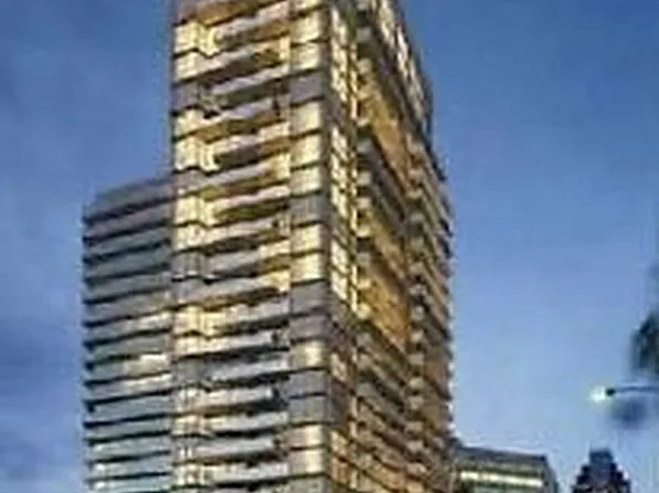 352 Front St W, Toronto, ON