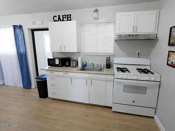 4th image of 2402 Tulane Ave