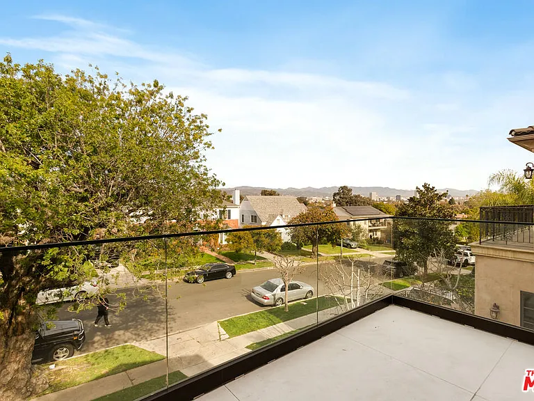 9432 Oakmore Rd — Photo 25