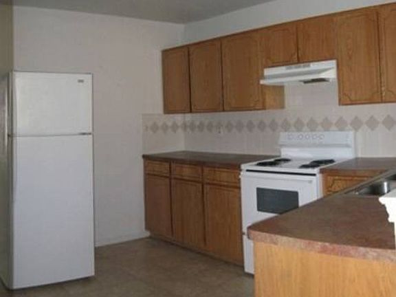 5th image of 3301 Toledo Dr APT A