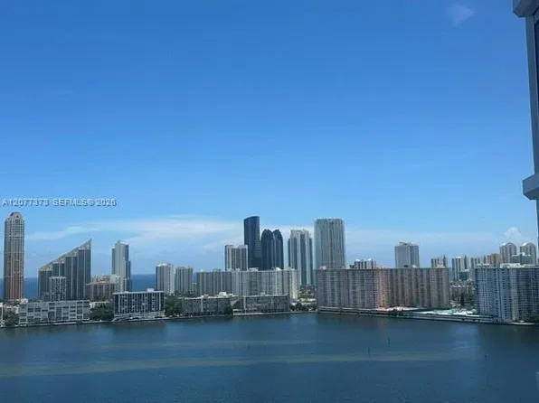 7000 Island Blvd, Aventura, FL