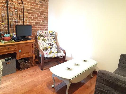 Rented by Everrock Equities | media 24