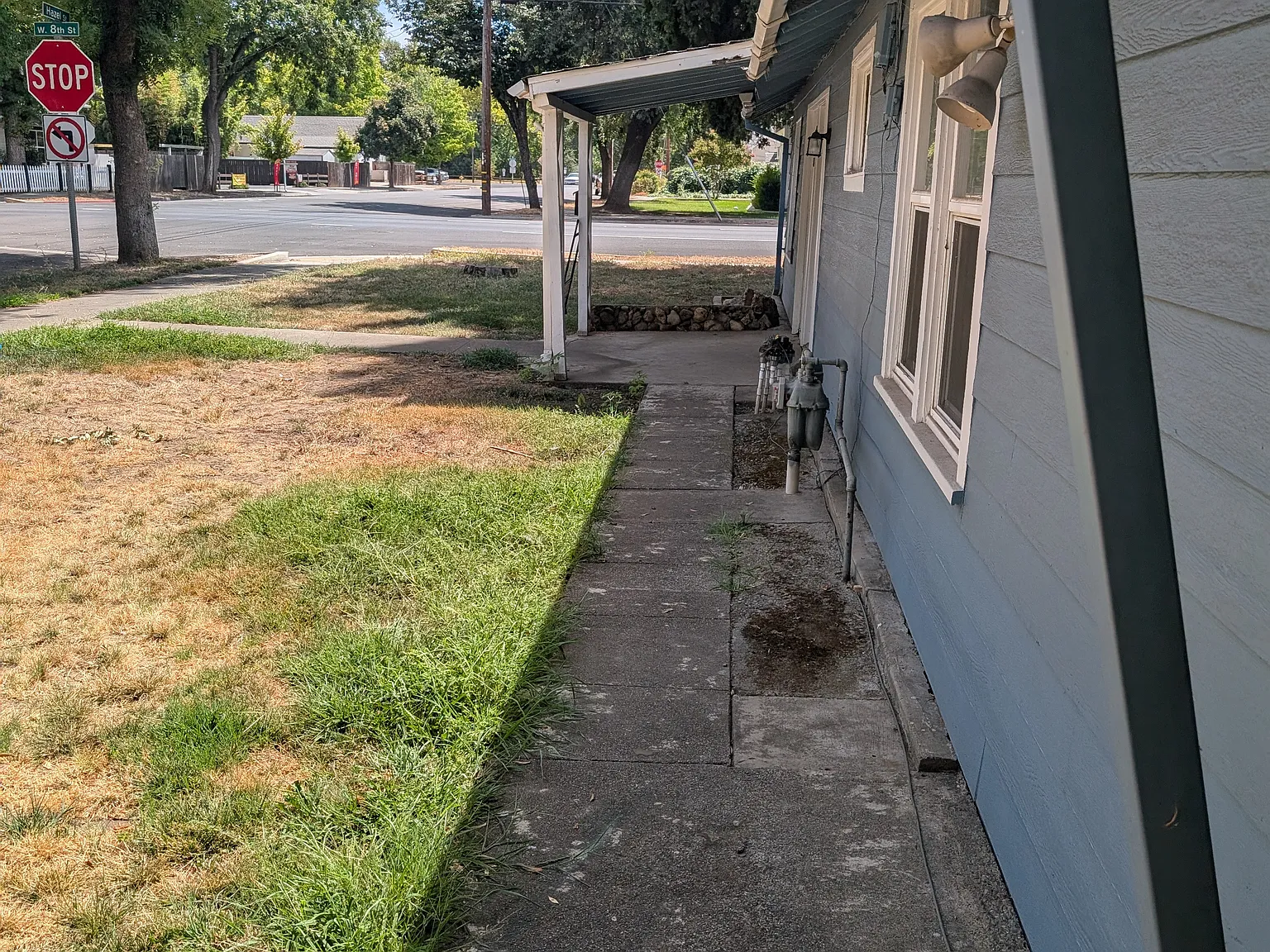 3 bed, 840 sqft, $1,400 — Photo 2