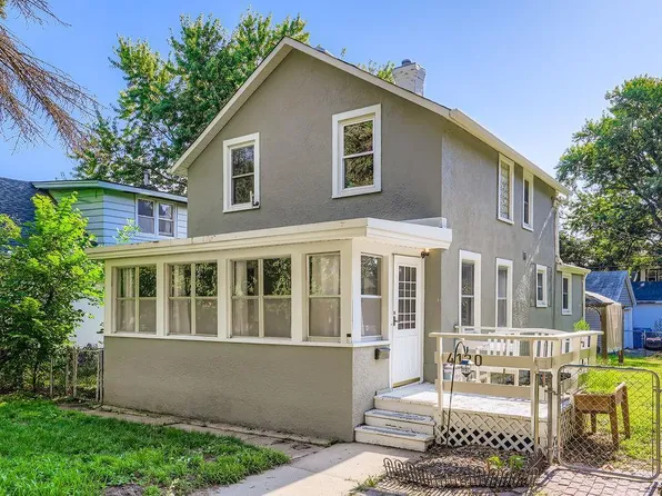 4130 Queen Ave N, Minneapolis, MN 55412