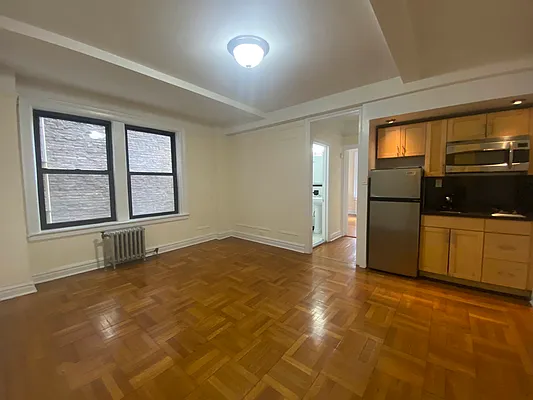 Rented by City Connections Realty | media 5