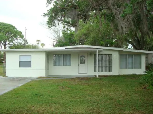 5005 Avery Rd, New Port Richey, FL 34652