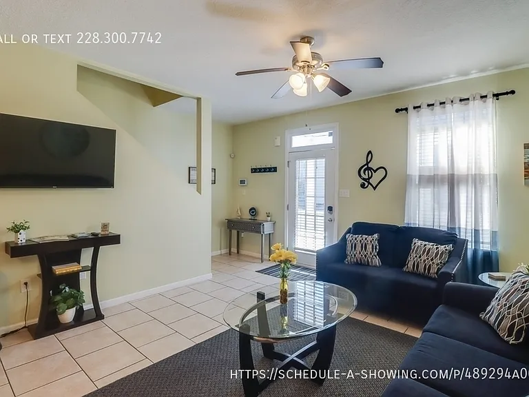 1229 Century Oaks Dr #A — Photo 6