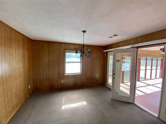 5th image of 505 W Dewey Camp Dr