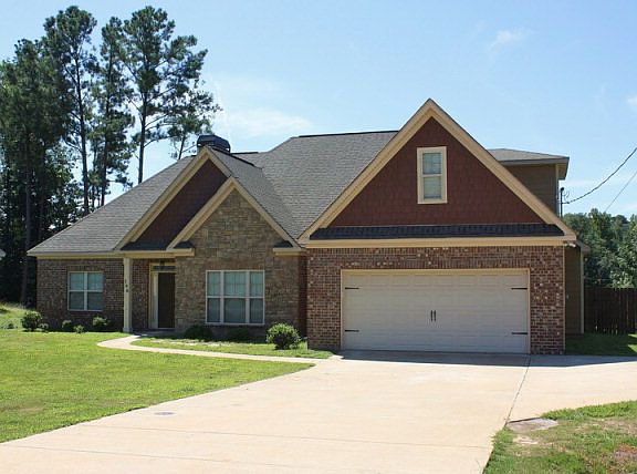 2nd image of 106 Blue Spruce Dr