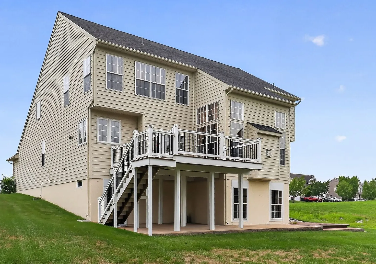Spacious 4BR House in Middletown — Photo 3