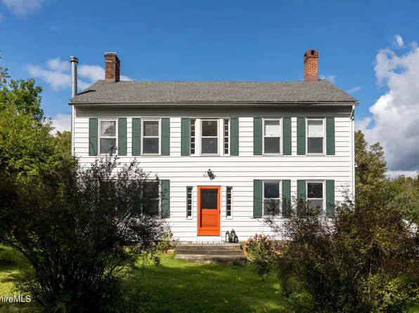 25 Prospect Ave, Amenia, NY 12501