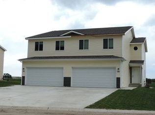 24 7th St SW, Tioga, ND 58852
