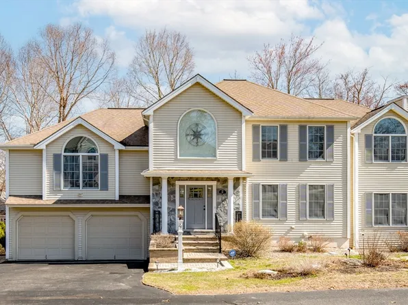 24 Lucey Dr, Newburyport, MA 01950