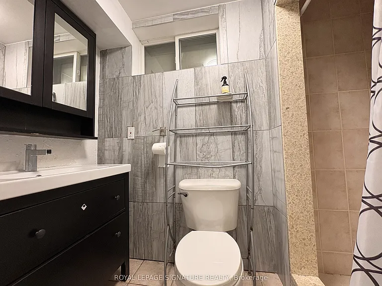 885 Runningbrook Dr #BASEMENT — Photo 4
