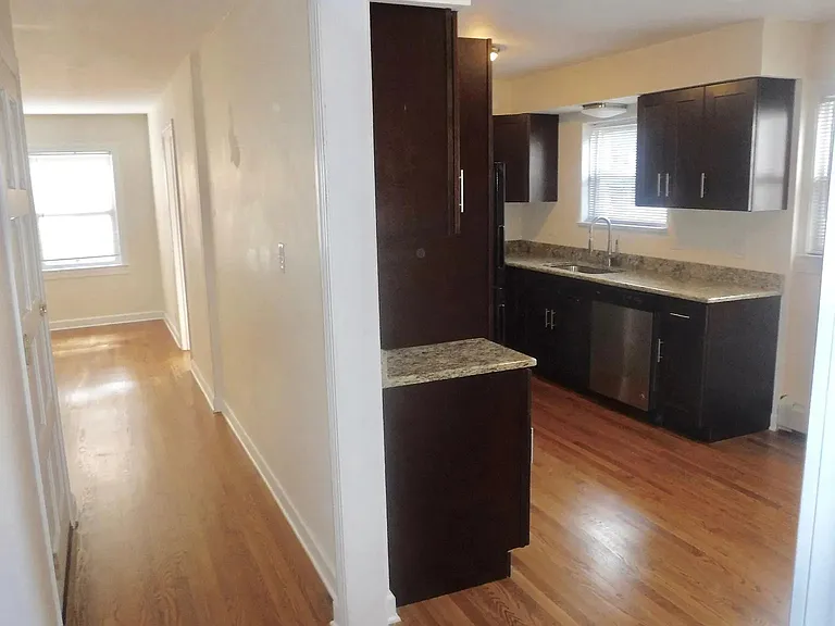 312 Custer Ave #2 — Photo 8