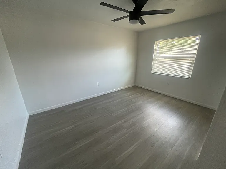 310 Plum St #7 — Photo 3