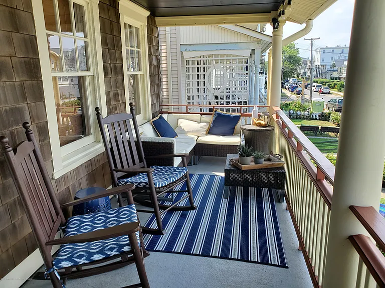 6 Webb Ave #6 — Photo 8