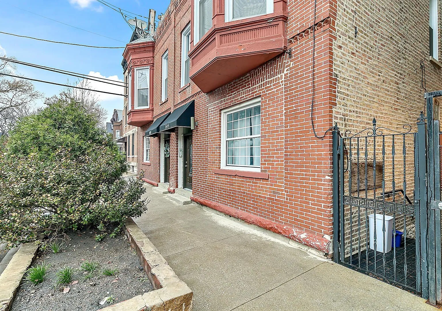 2 bed, 1150 sqft, $3,000 — Photo 2
