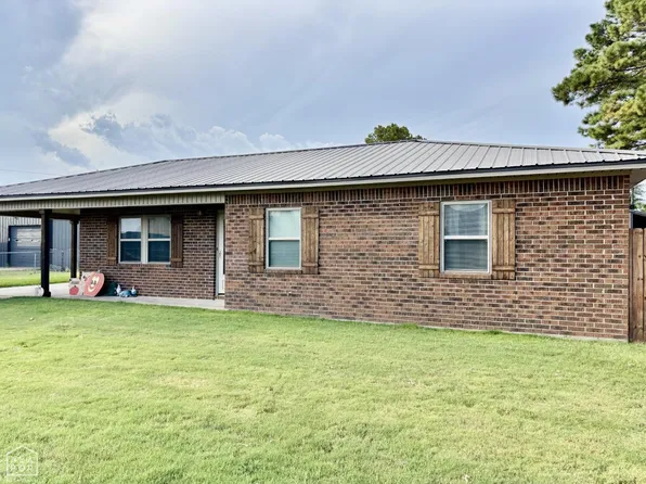 2004 Ashley St, Walnut Ridge, AR 72476