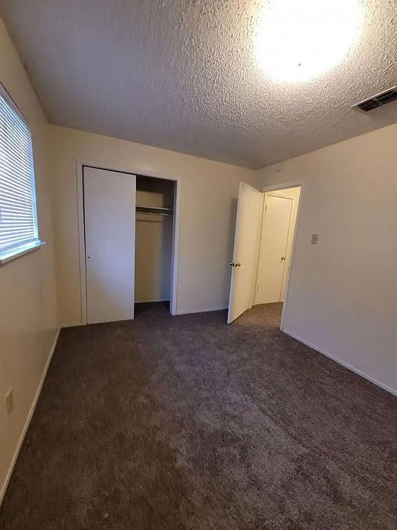 735 S. Jackson St #11 — Photo 2