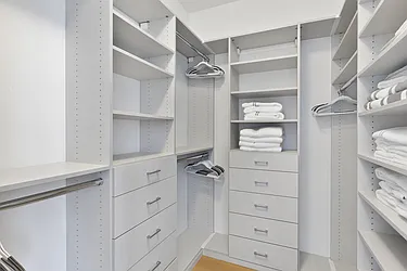 Rented by Nest Seekers International
