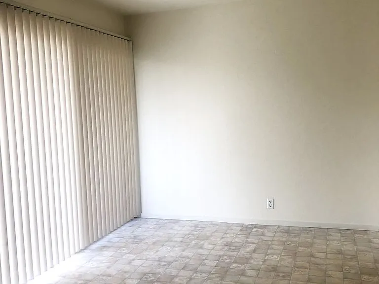1550 Walnut St #1 — Photo 11