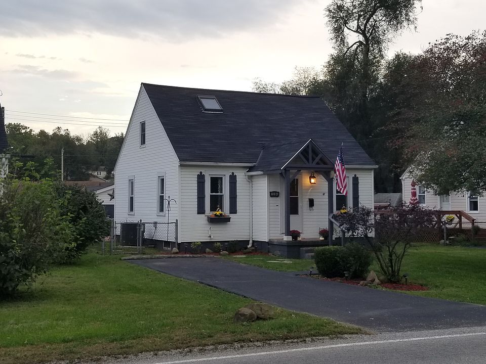 Front facing Sugar Grove Rd