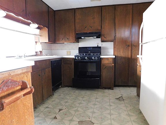 5th image of 3119 NW Kinyon Ave