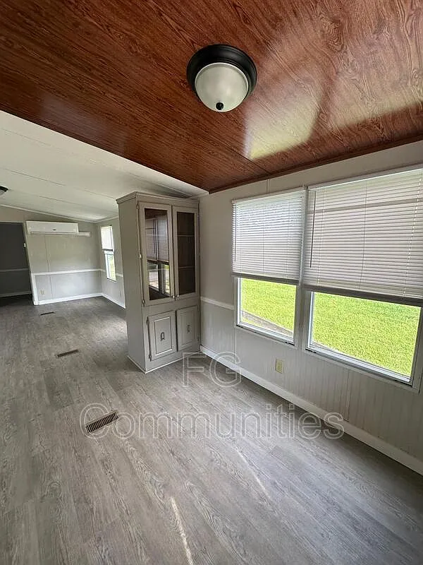 2 bed, 2.0 bath, $975 — Photo 2