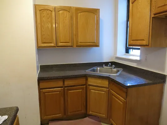 Rented by Bohemia Realty Group | media 18