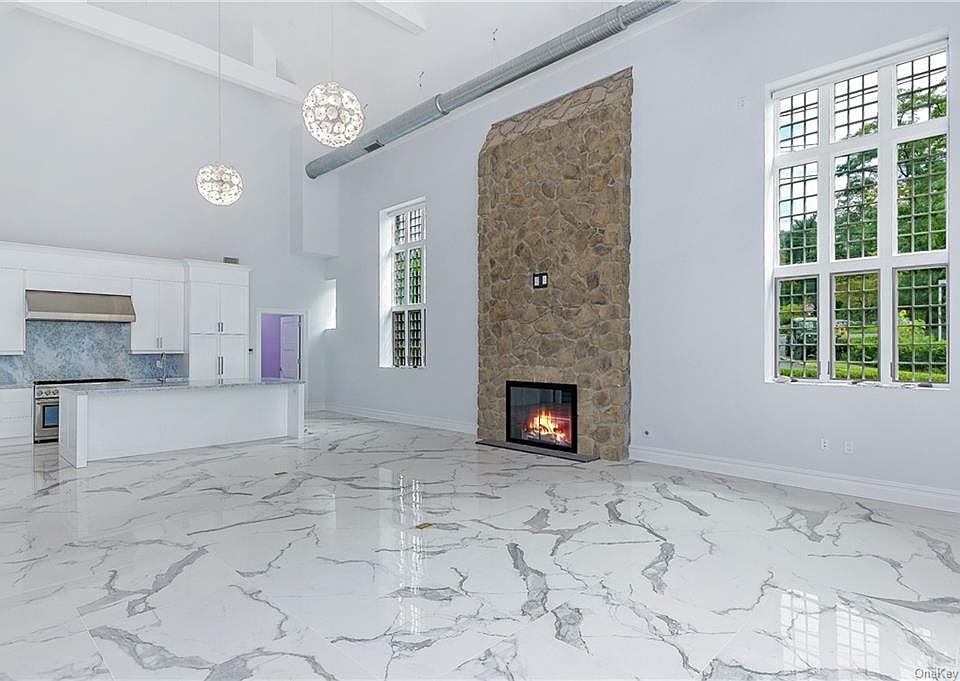 1st image of 2 Weaver St #12A