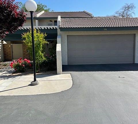 2nd image of 20011 Us Highway 18 APT 106