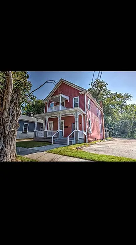 614 3rd St #A Photo 1
