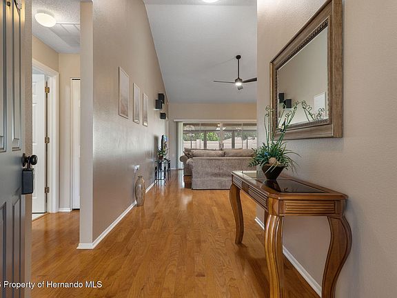 5th image of 1424 Pinewood Hills Ct